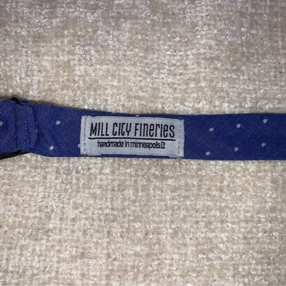 Mill City Fineries chambray blue pindot adjustable bow tie - Picture 2 of 3
